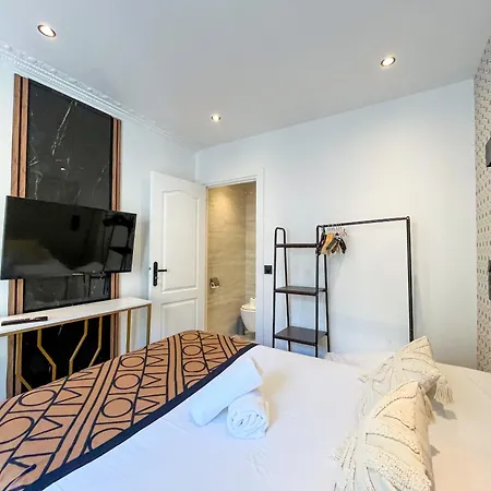 105 - Urban Haussmann Opera