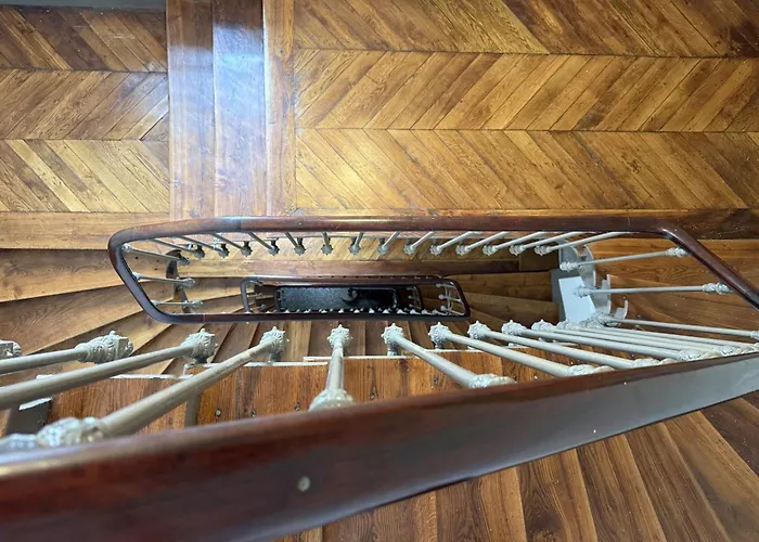 105 - Urban Haussmann Opera شقة *